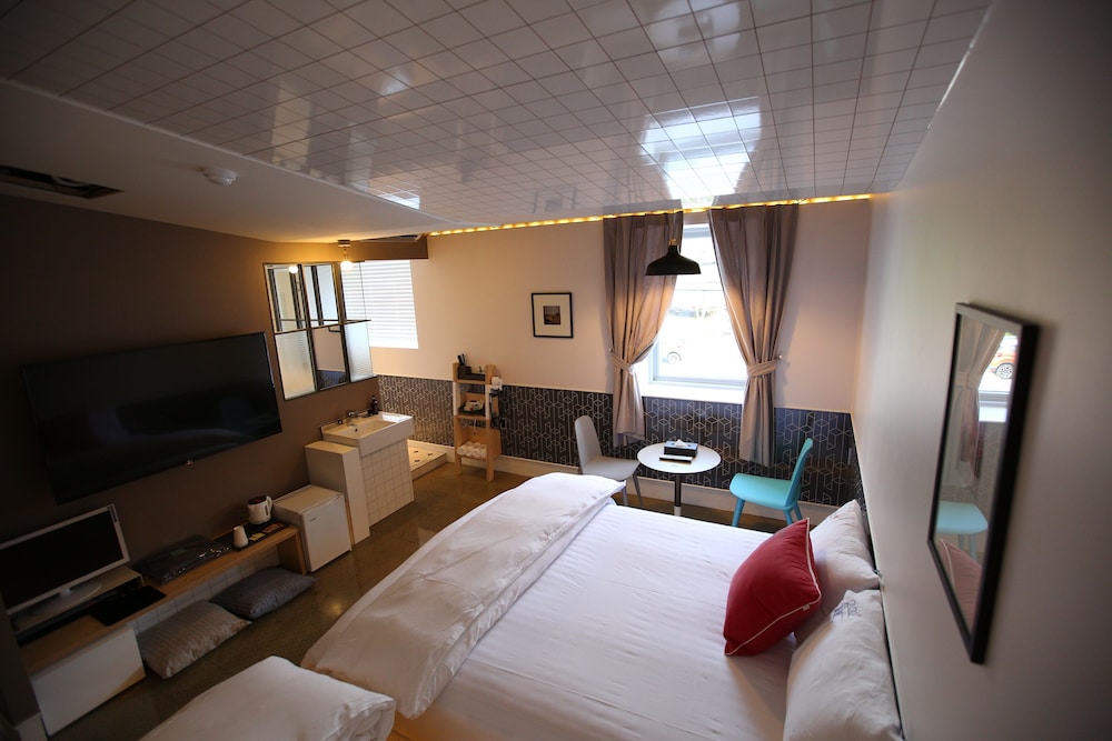 Twin Room - Spa Tub