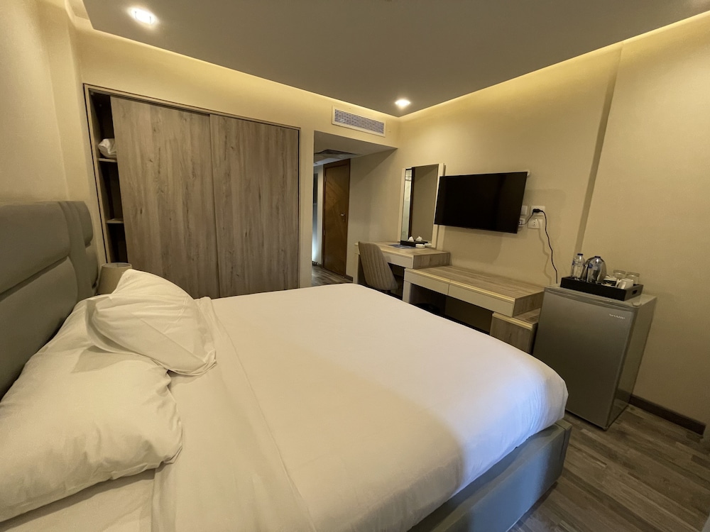 Standard Studio King Apartment