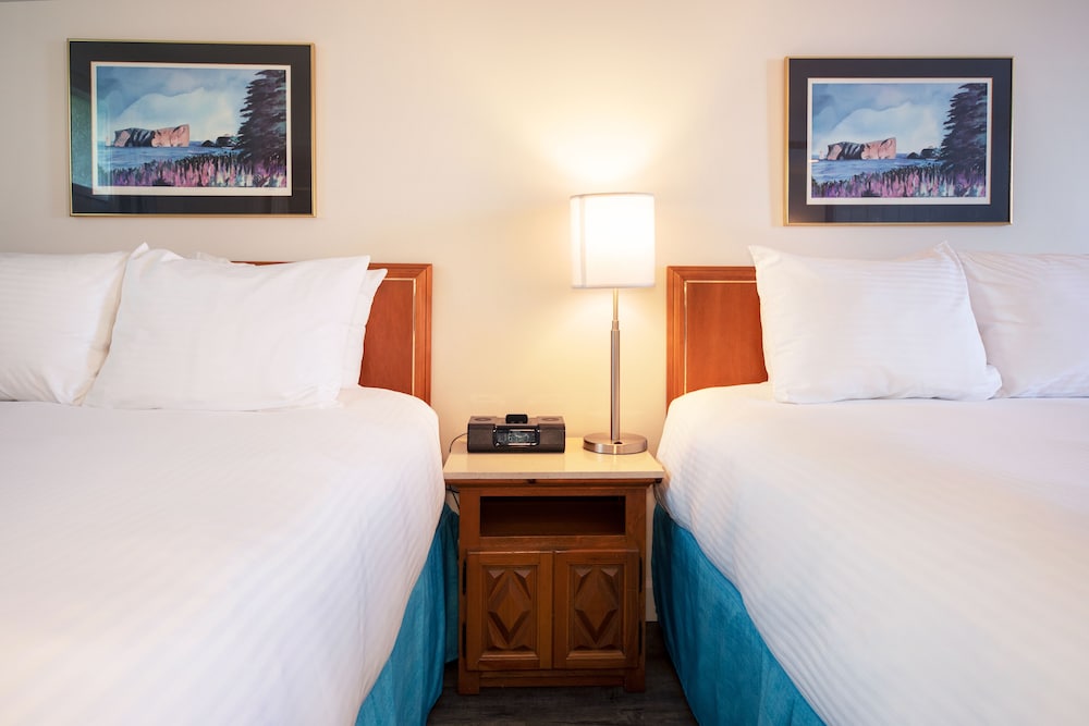Classic Room, 2 Queen Beds (Percé Rock) photo 2