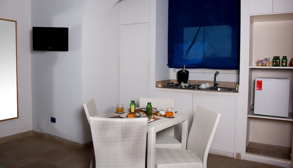 Double Room, Balcony, Garden View photo 3
