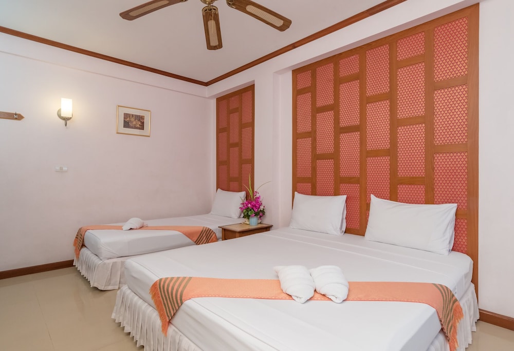 Triple Room with Window photo 1