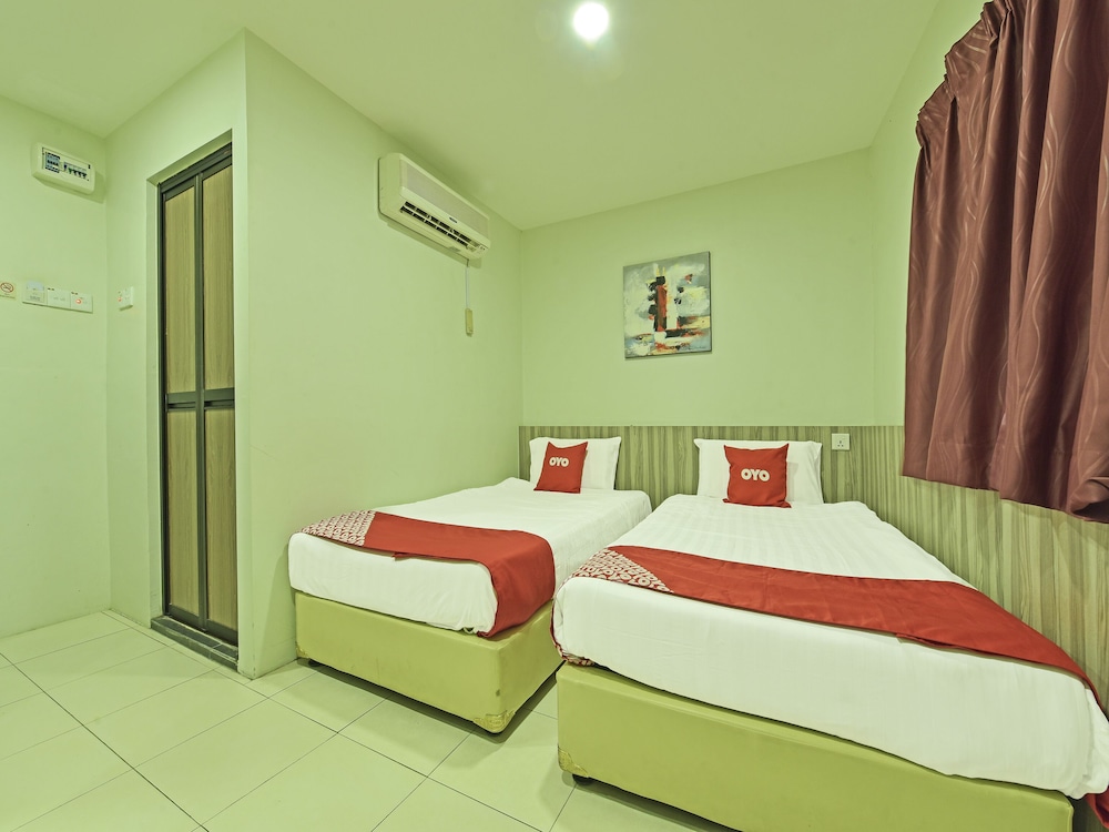 Deluxe Twin Room photo 3