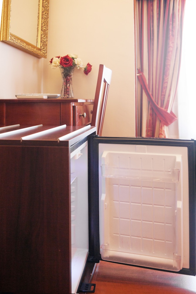 Double Room (1 Double Bed) - Photo 9