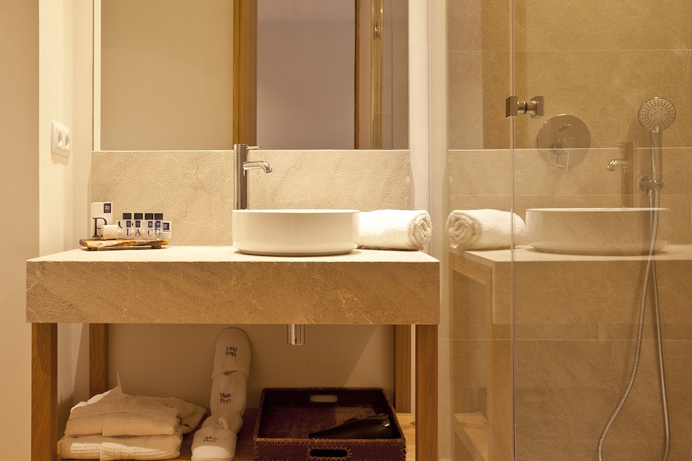 Standard Double Room, Balcony (Spa access) - Photo 6