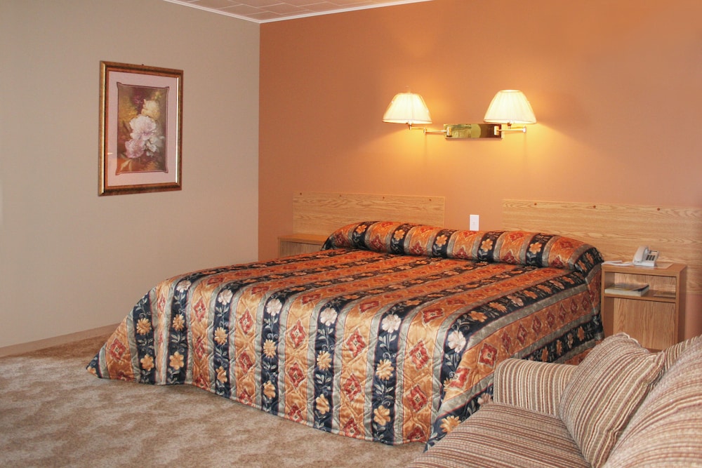 Basic Double Or Twin Room, 1 Bedroom, Non Smoking photo 3