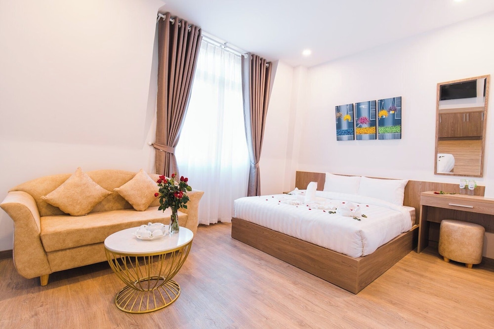 Premium Room, Balcony, City View