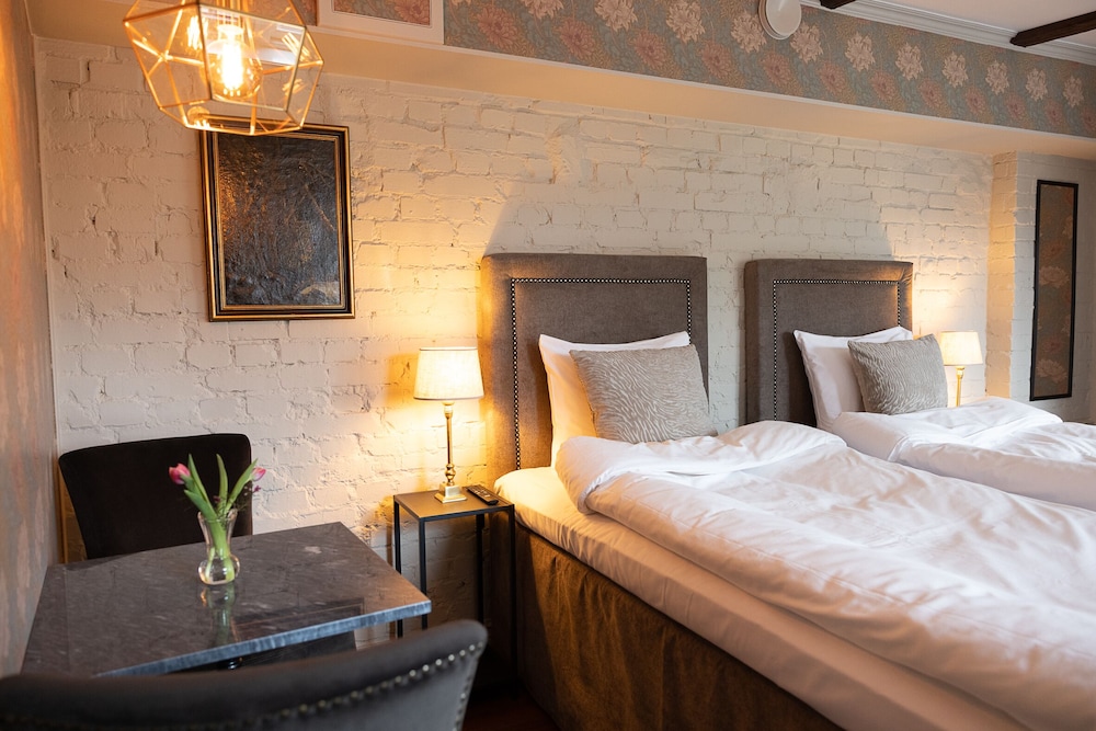 Deluxe Double or Twin Room photo 1