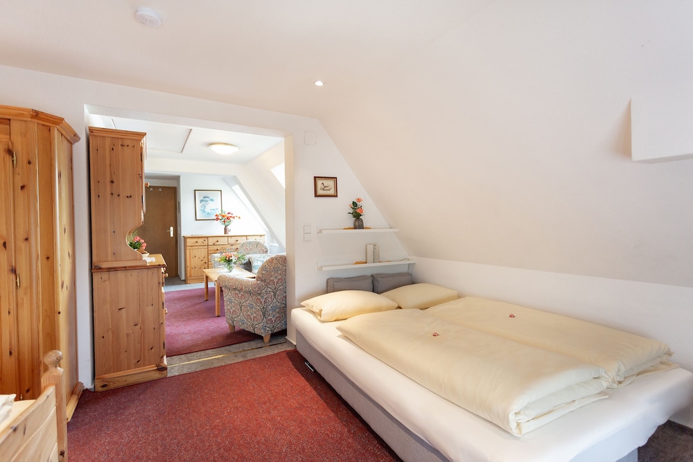 Classic Quadruple Room photo 3
