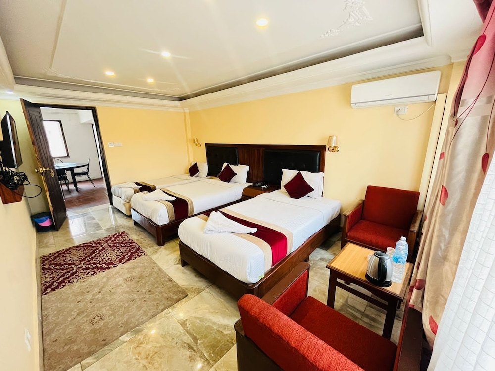 Deluxe Triple Room, 3 Bedrooms, City View