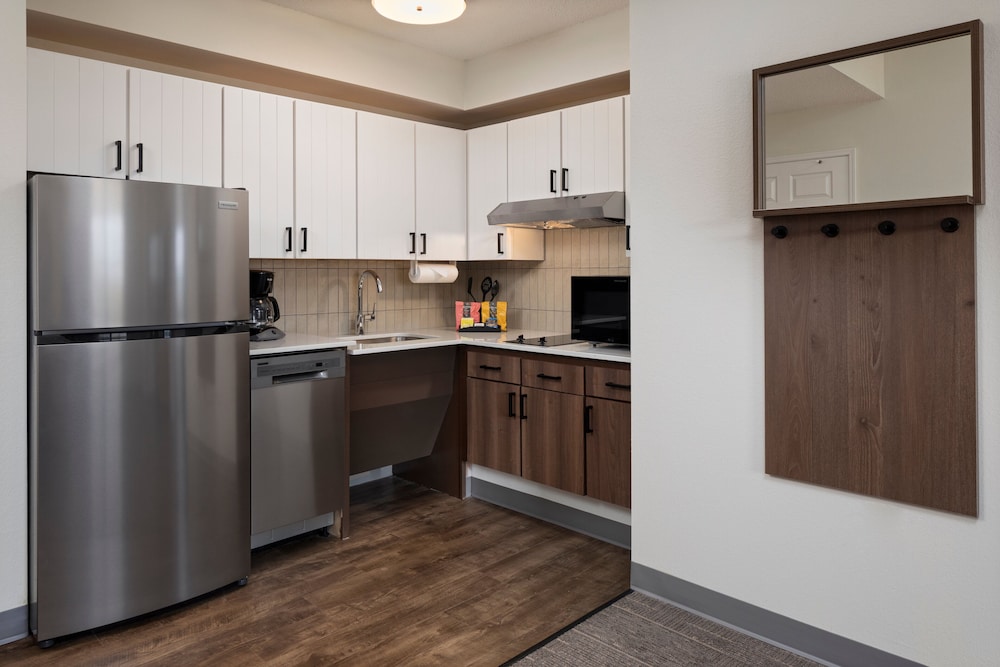 Suite, 1 Bedroom, Accessible (Mobil Tub) - Photo 1