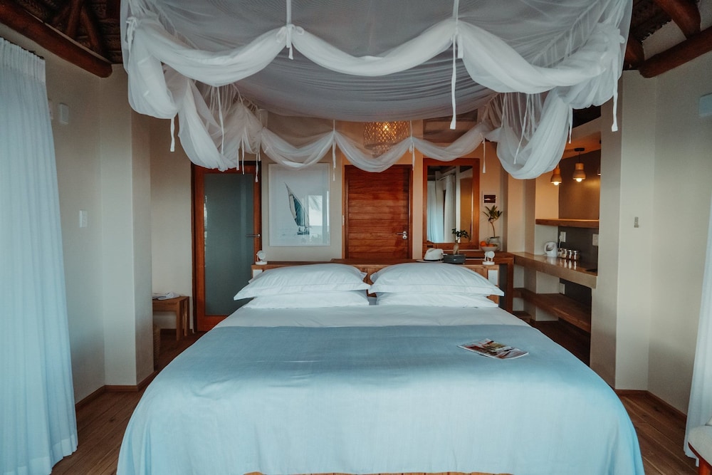 Deluxe Double Room, 1 King Bed, Non Smoking, Ocean View photo 1