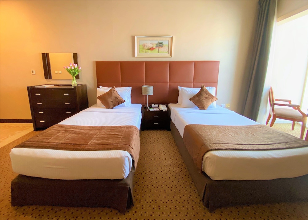 Deluxe Double Room Single Use, 2 Twin Beds, City View - Photo 6