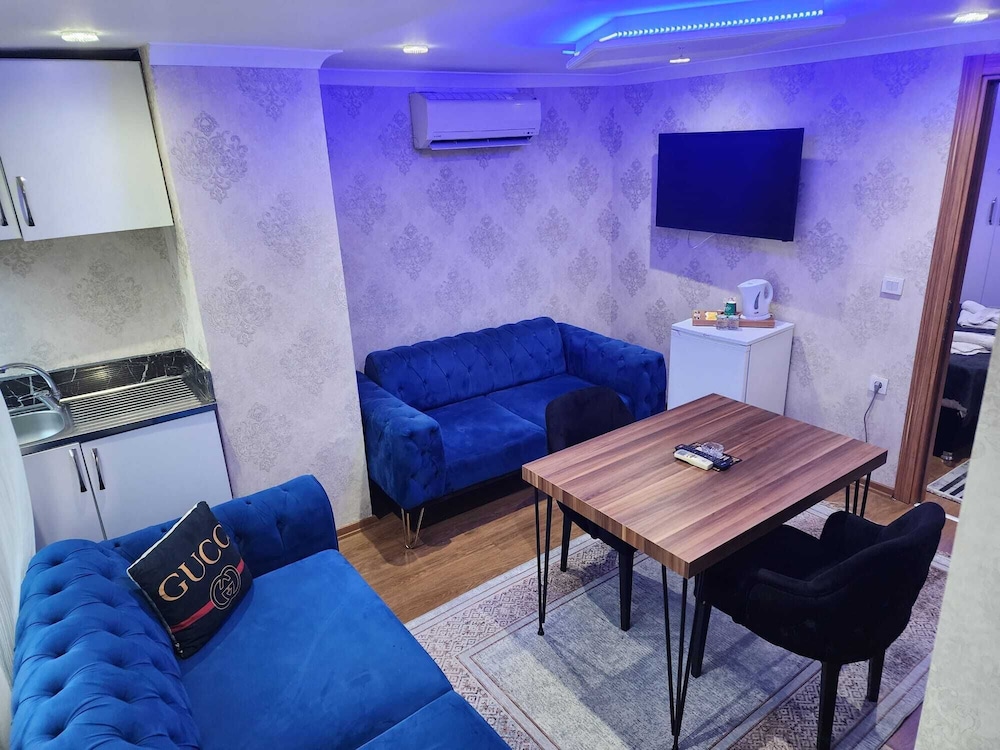 Luxury Apartment photo 3
