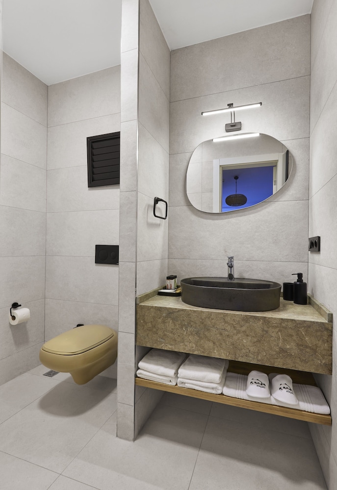 Deluxe Room - Photo 2