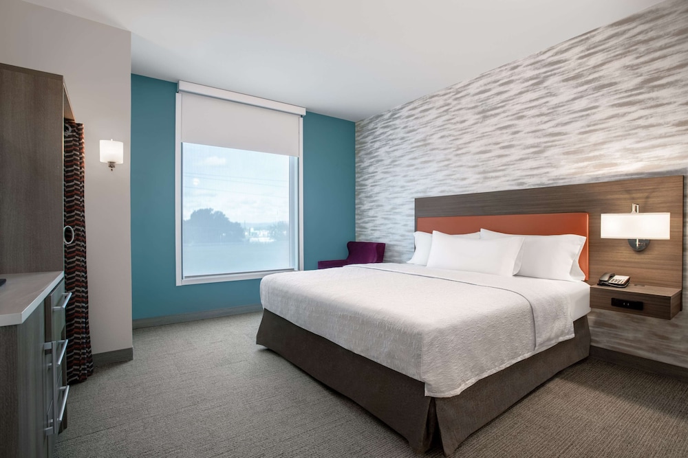 Studio Suite, 1 King Bed, Accessible (Roll-In Shower) - Photo 1