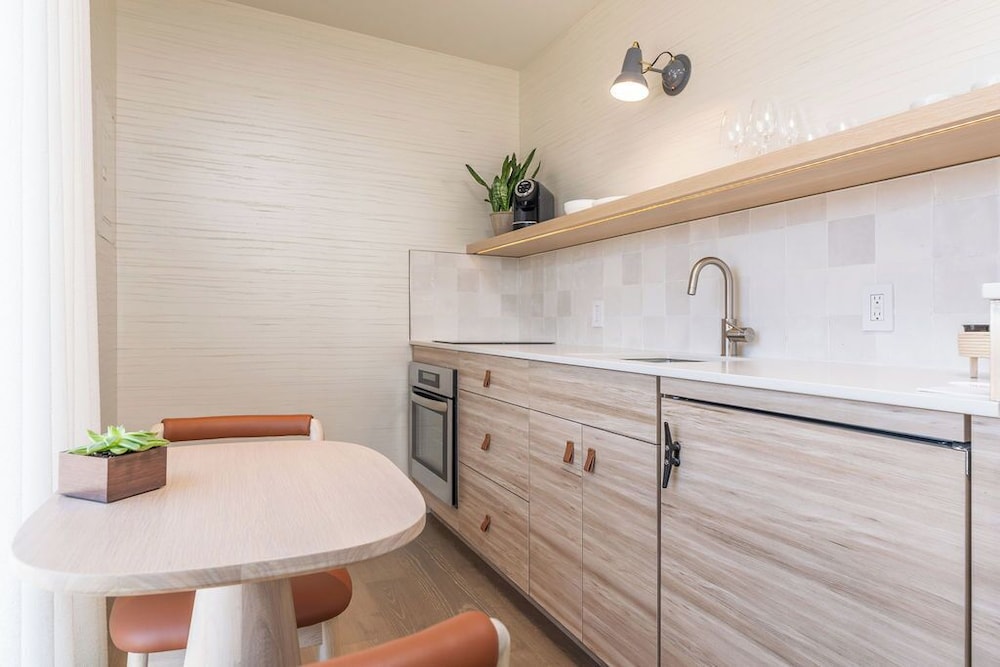 Boardwalk Suite