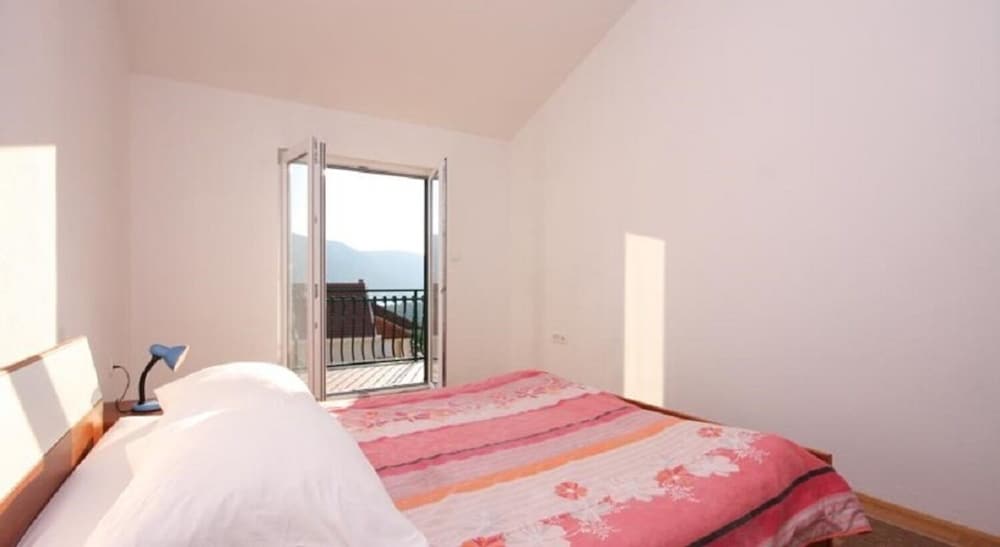 Apartment (Per - comfortable  family apartments )