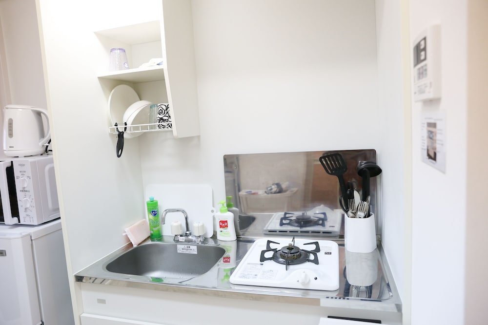 Double Room, Non Smoking (402) - Photo 2