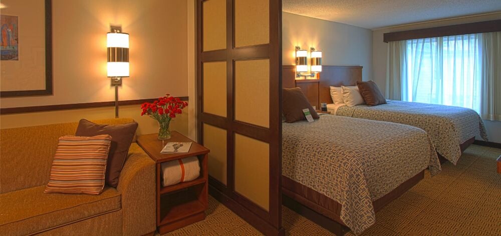 Standard Room, 2 Queen Beds (High Floor) - Photo 1