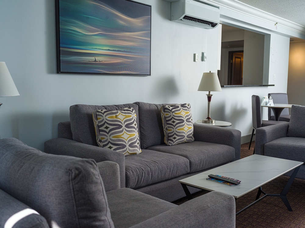 Premium Suite - Photo 5