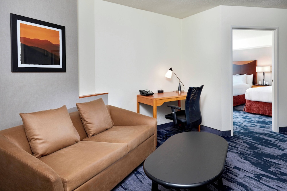 Suite, 1 Bedroom, King - Photo 3