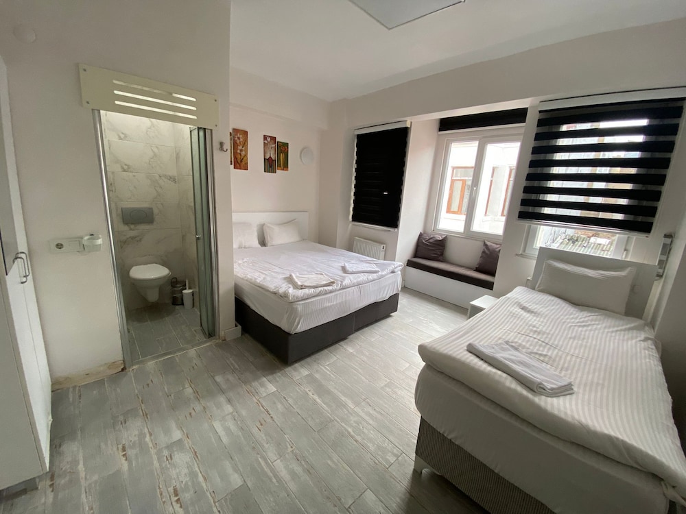 Family Triple Room photo 2