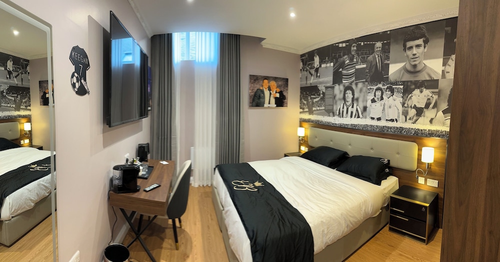 Luxury Suite, 1 King Bed, Non Smoking, City View