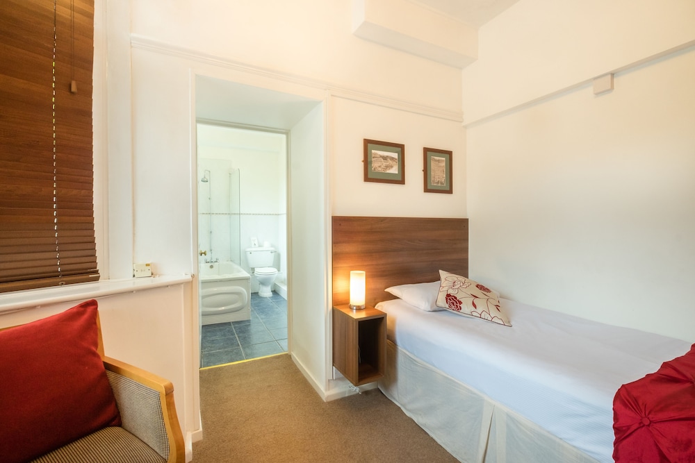 Single Room, Ensuite (Small) photo 2