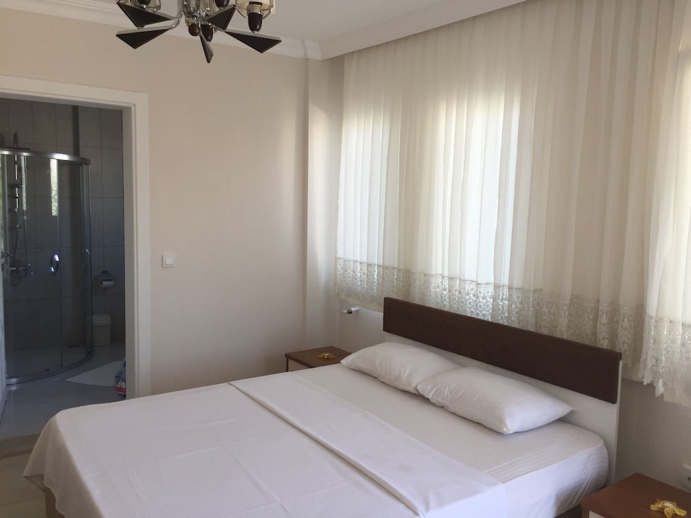 Villa photo 3