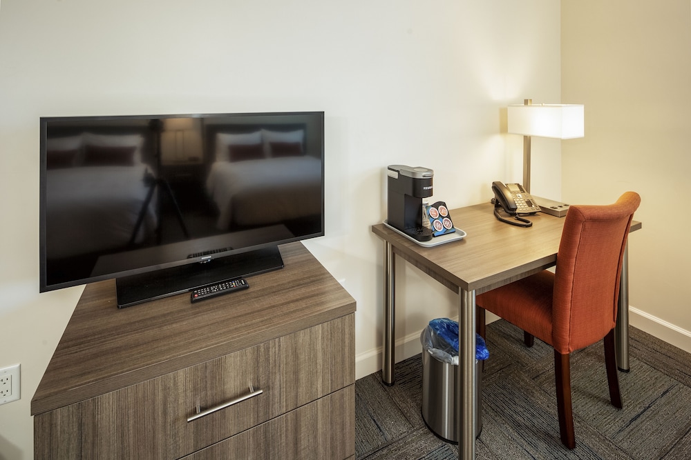 Deluxe Room, 2 Double Beds - Photo 5