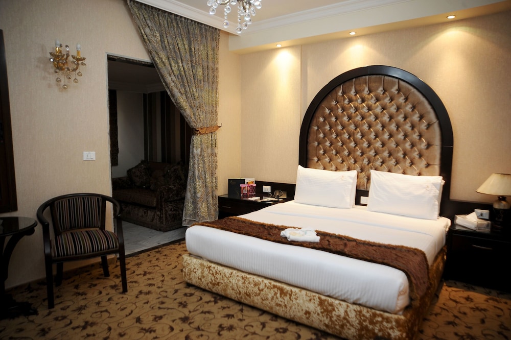 Junior Suite - Photo 9