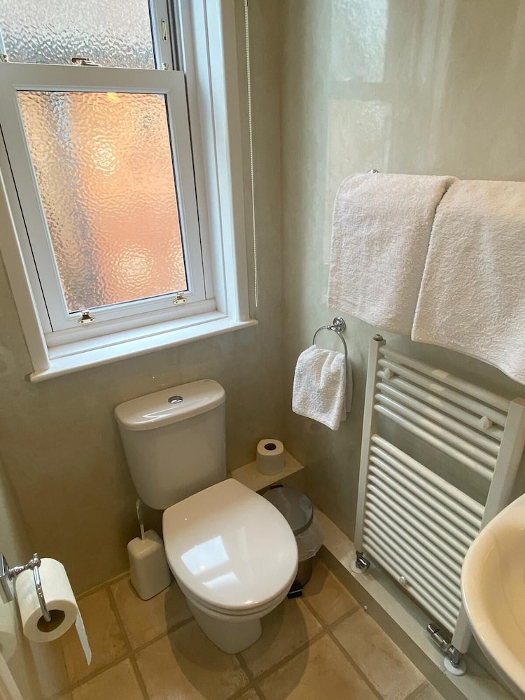 Comfort Double or Twin Room, Ensuite, Courtyard View - Photo 5