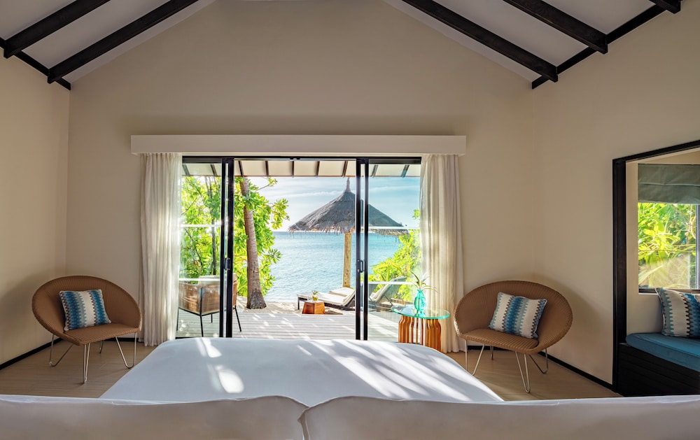 Beach Villa with Private Pool photo 3