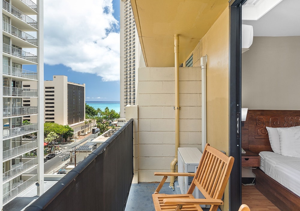 Standard Room, City View - Photo 3