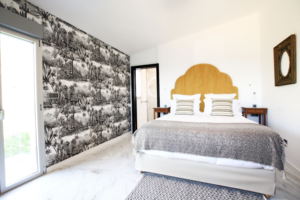 Suite (Alimea)