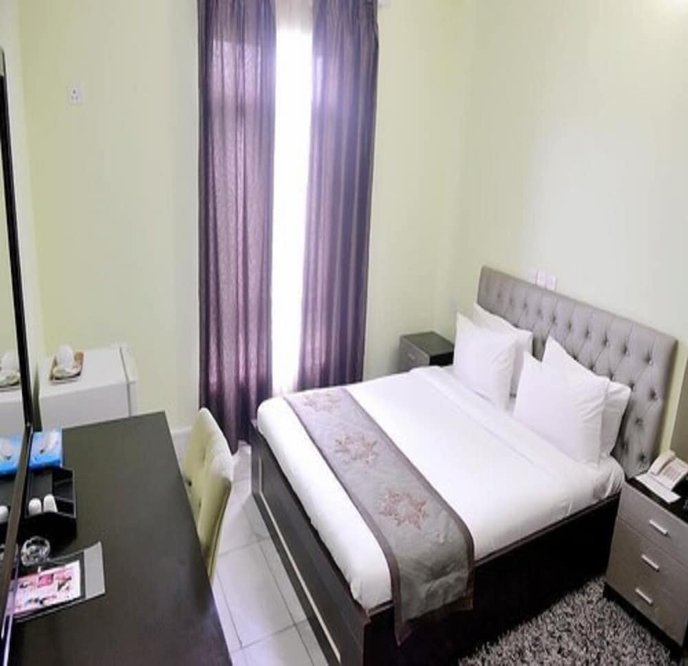 Deluxe Suite, 1 Bedroom, City View