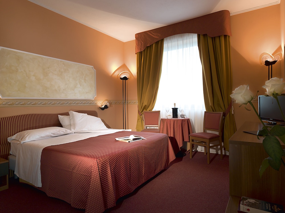 Superior Double Room Single Use photo 2