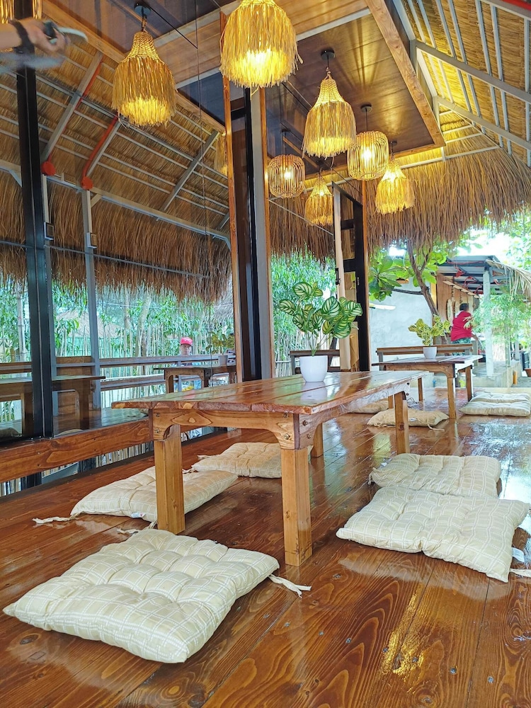 Family Room, Balcony photo 2