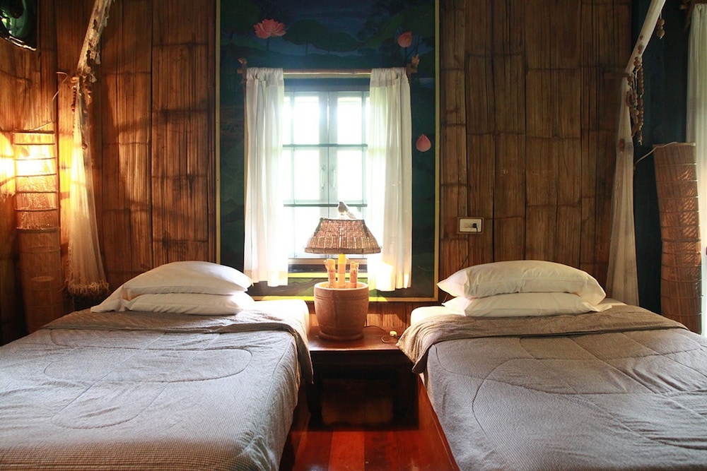 Deluxe Room - Photo 3