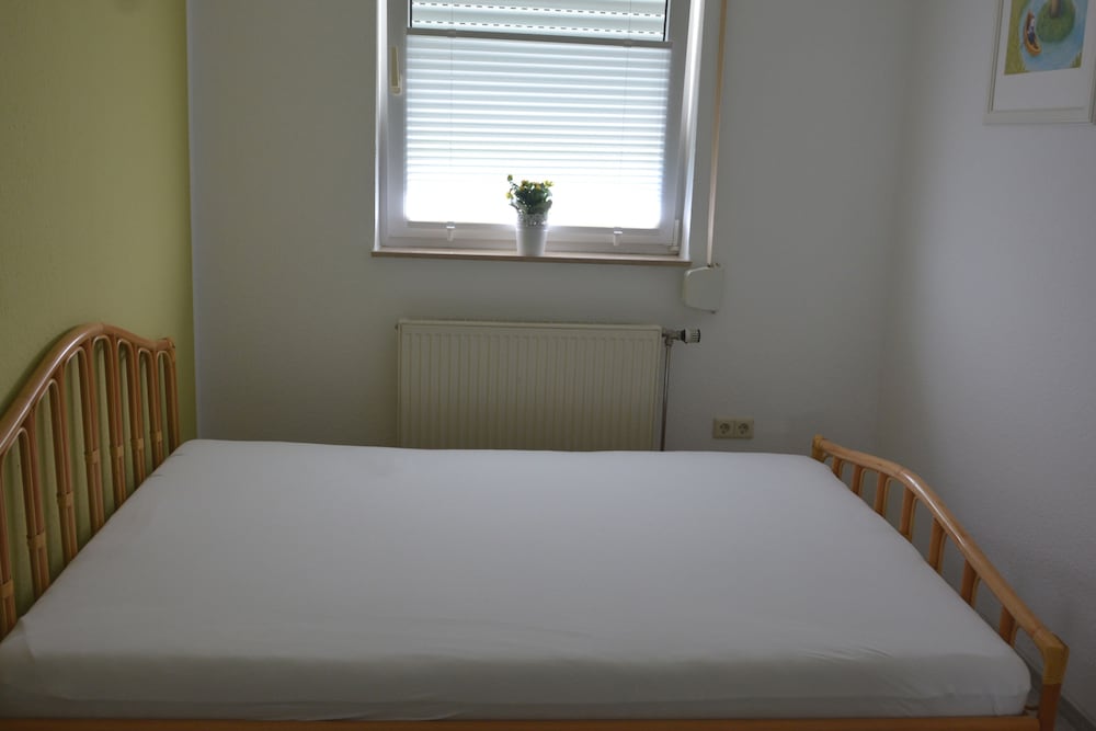 Vier-Zimmer-Wohnung photo 2