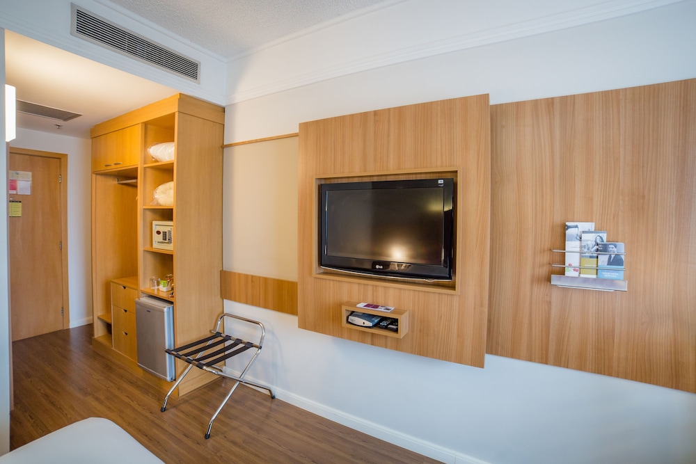 Deluxe Double Room - Photo 8