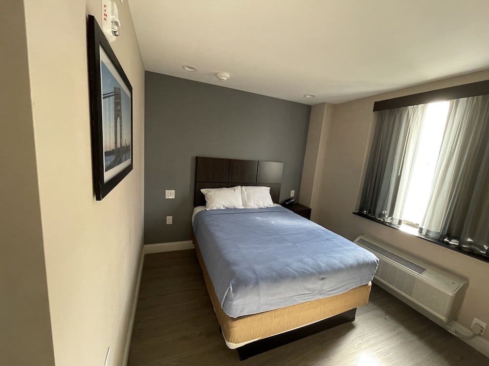 Basic Double Room, Accessible photo 3