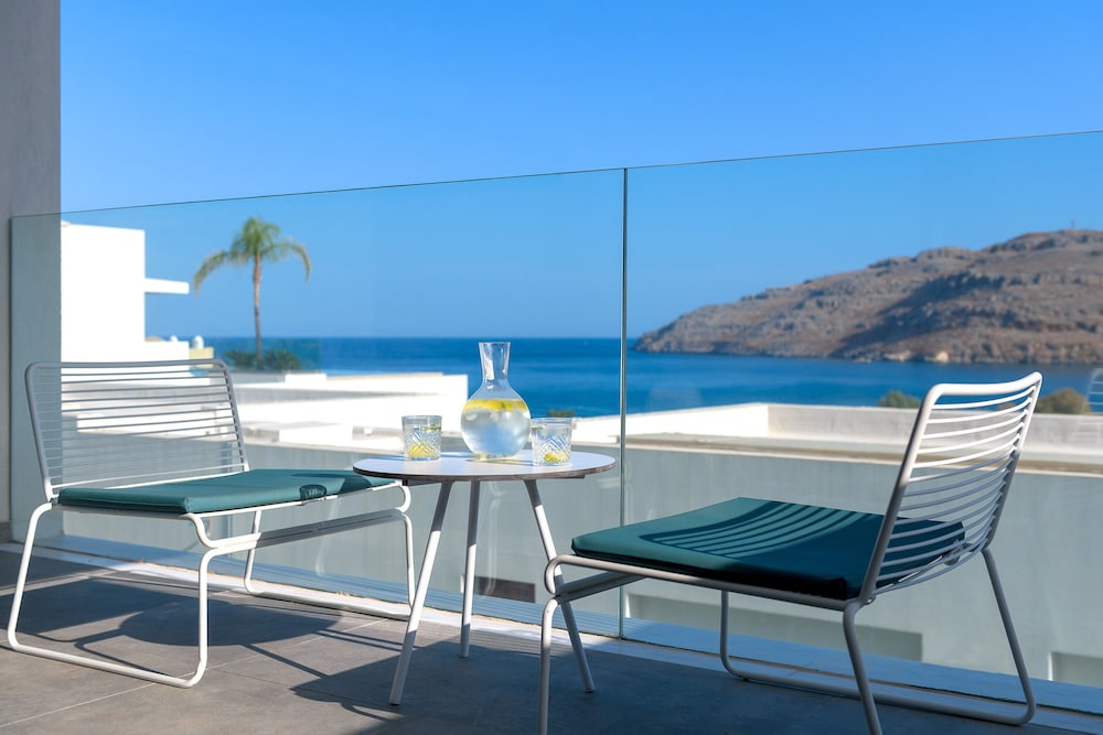 Deluxe Double Room, Sea View photo 2