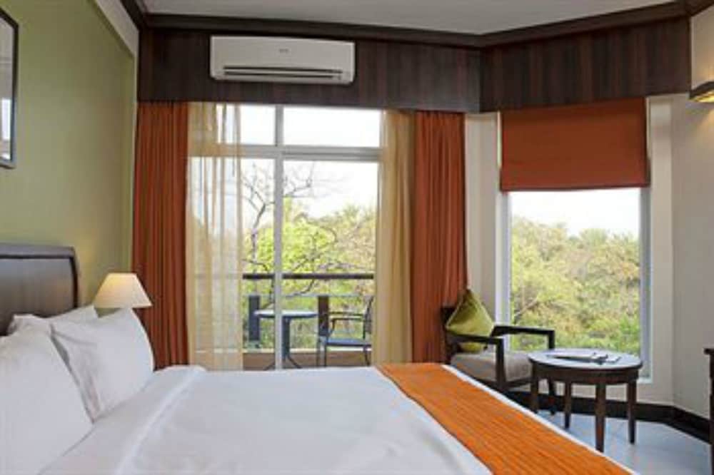 Deluxe Double Room, 1 Bedroom, Resort View photo 2