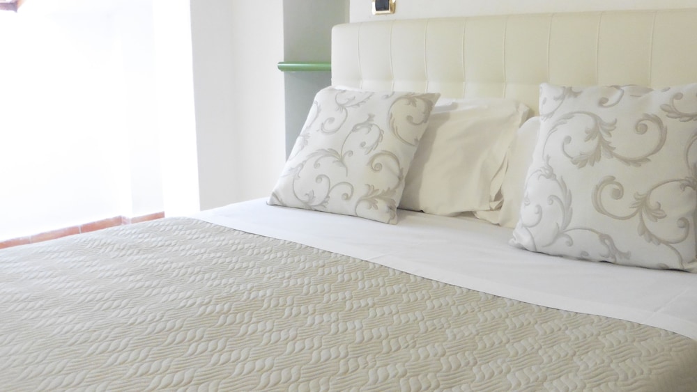 Panoramic Suite, 2 Double Beds, Sea View photo 2
