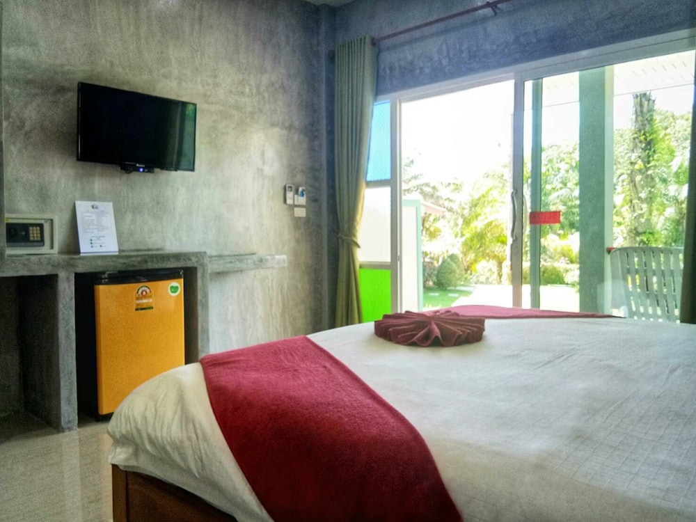 Standard Room, 1 Queen Bed photo 1