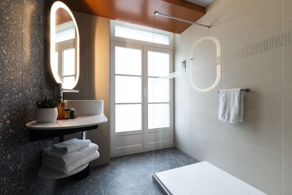Room, 1 Queen Bed, Terrace, Sea View (Prestige) photo 2