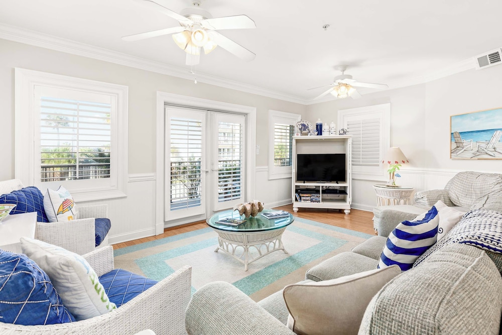 Condo, Multiple Beds, Balcony, Garden View (Brass Rail 105 - No Pets Allowed)