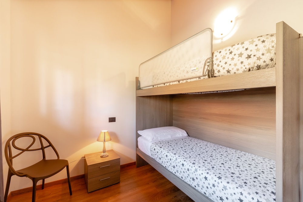 Chalet, 2 Bedrooms, Accessible photo 2