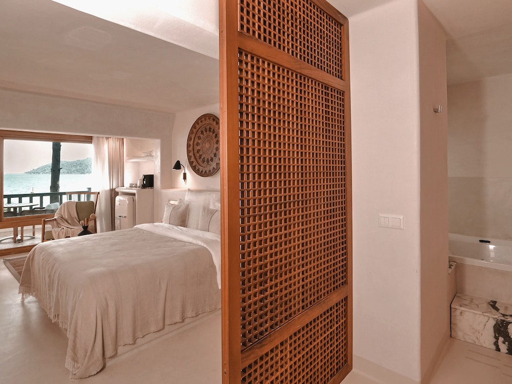 Honeymoon Room photo 3
